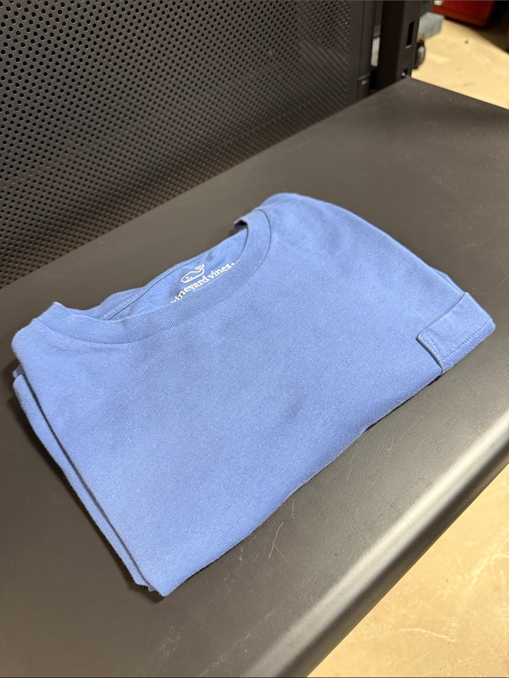 Vineyard Vines Men’s Pocket T‑Shirt in Light Blue